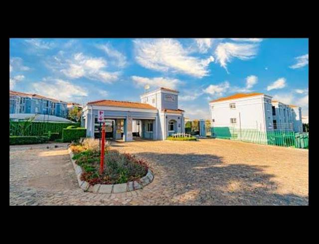 2 BEDROOM APARTMENT FOR SALE IN NORTHCLIFF